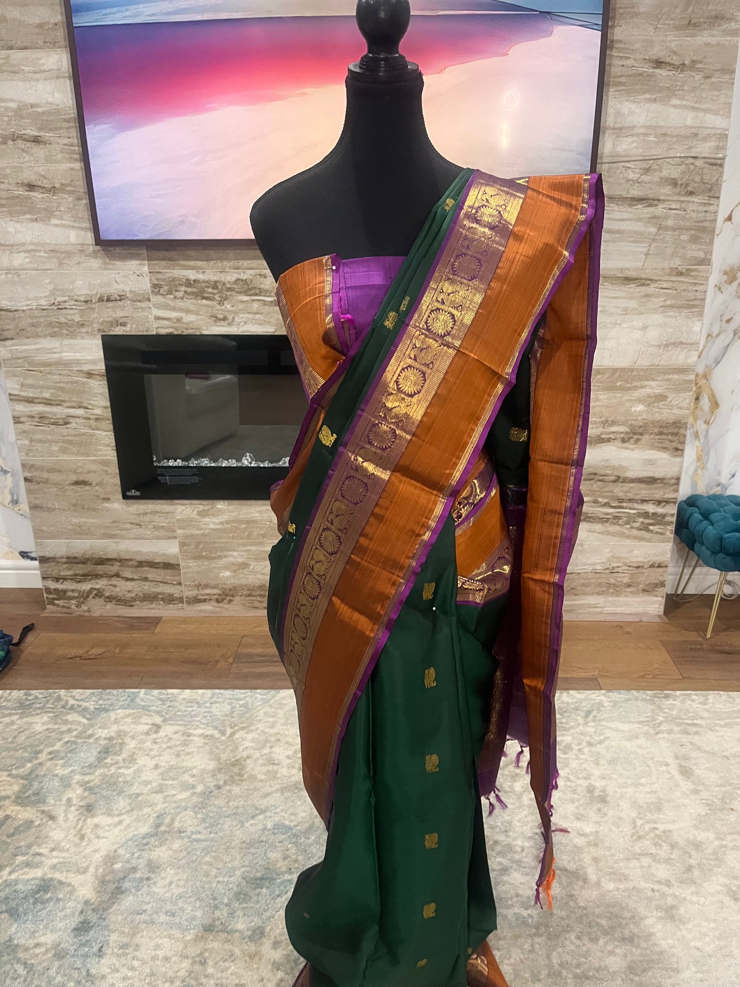 Sumedha (ಸुमೇಧಾ) – Dark Green & Wine Purple Korvai Kanjeevaram Pure Silk Saree