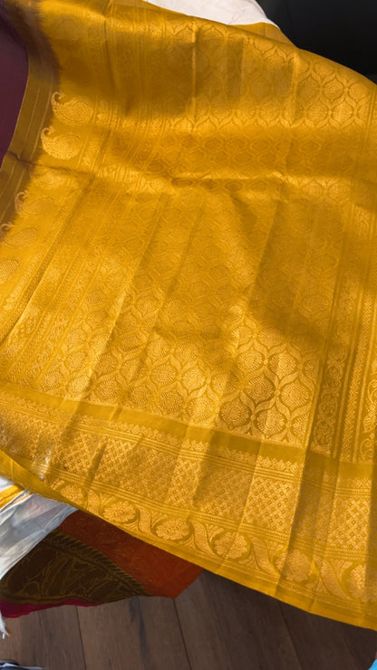Harini (ಹರಿಣಿ) – Wine & Mustard Yellow Gadwal Pure Silk Saree