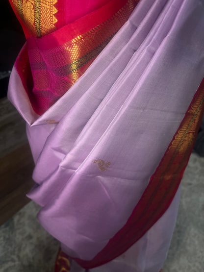 Hamsalekha (ಹಂಸಲೇಖಾ) – Lavender Pink and Dark Rani Pink Kanjeevaram Pure Silk Saree