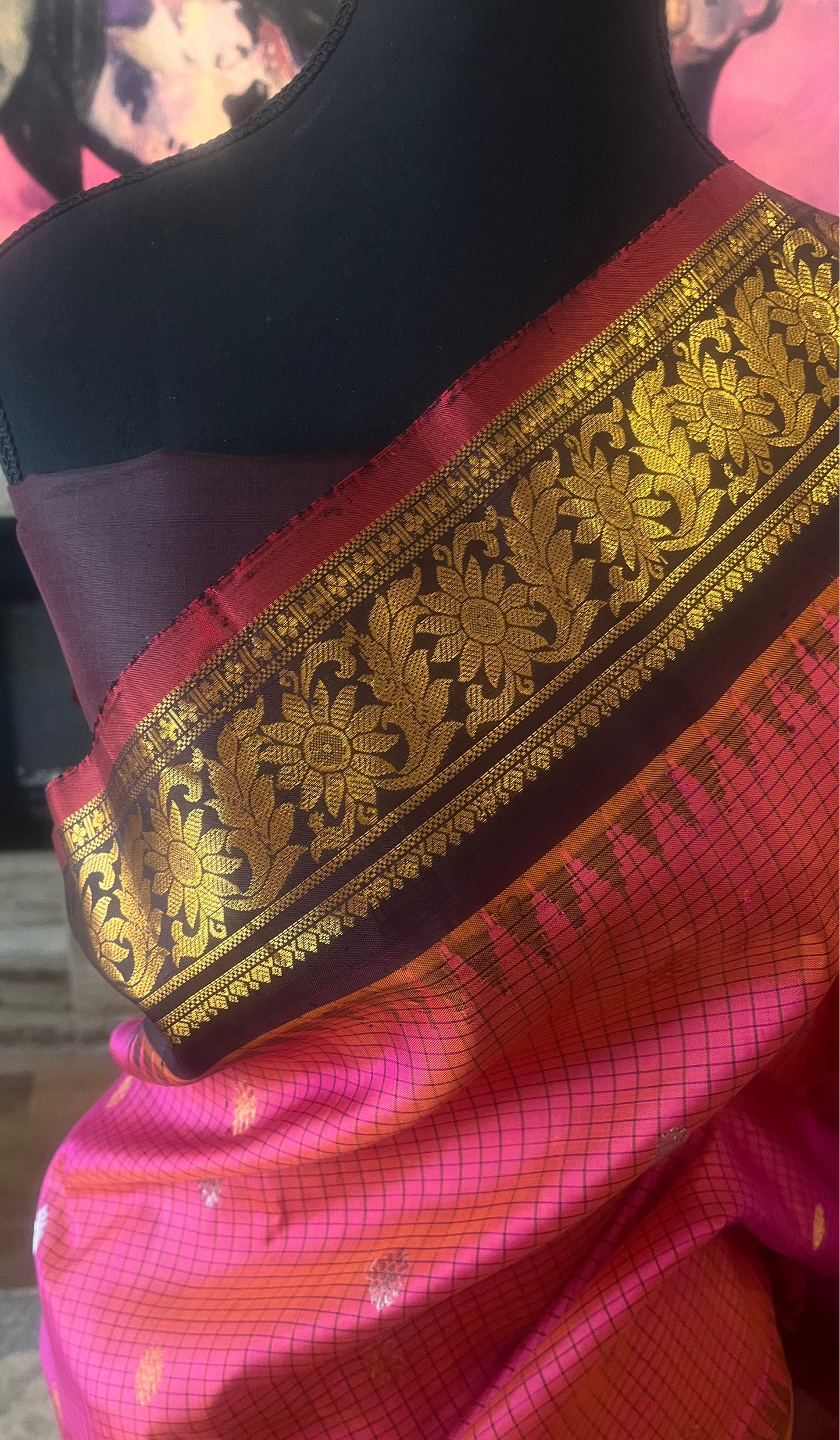 Rasitha (ರಸಿತಾ) – Orange & Golden Dual Tone Gadwal Pure Silk Saree