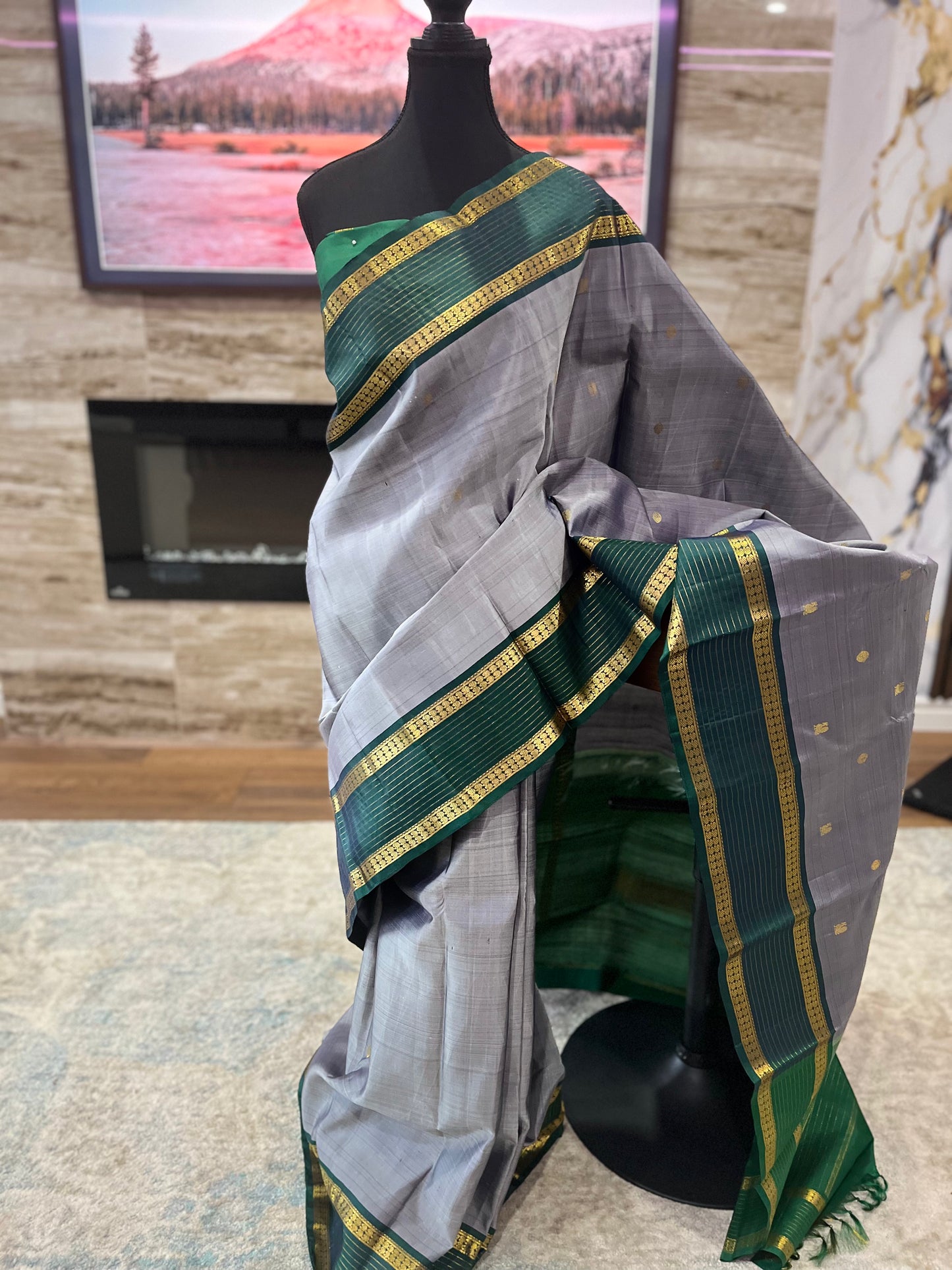 Kanjeevaram Pure Silk Saree – Handwoven Korvai Weave with 2 gm Gold Zari