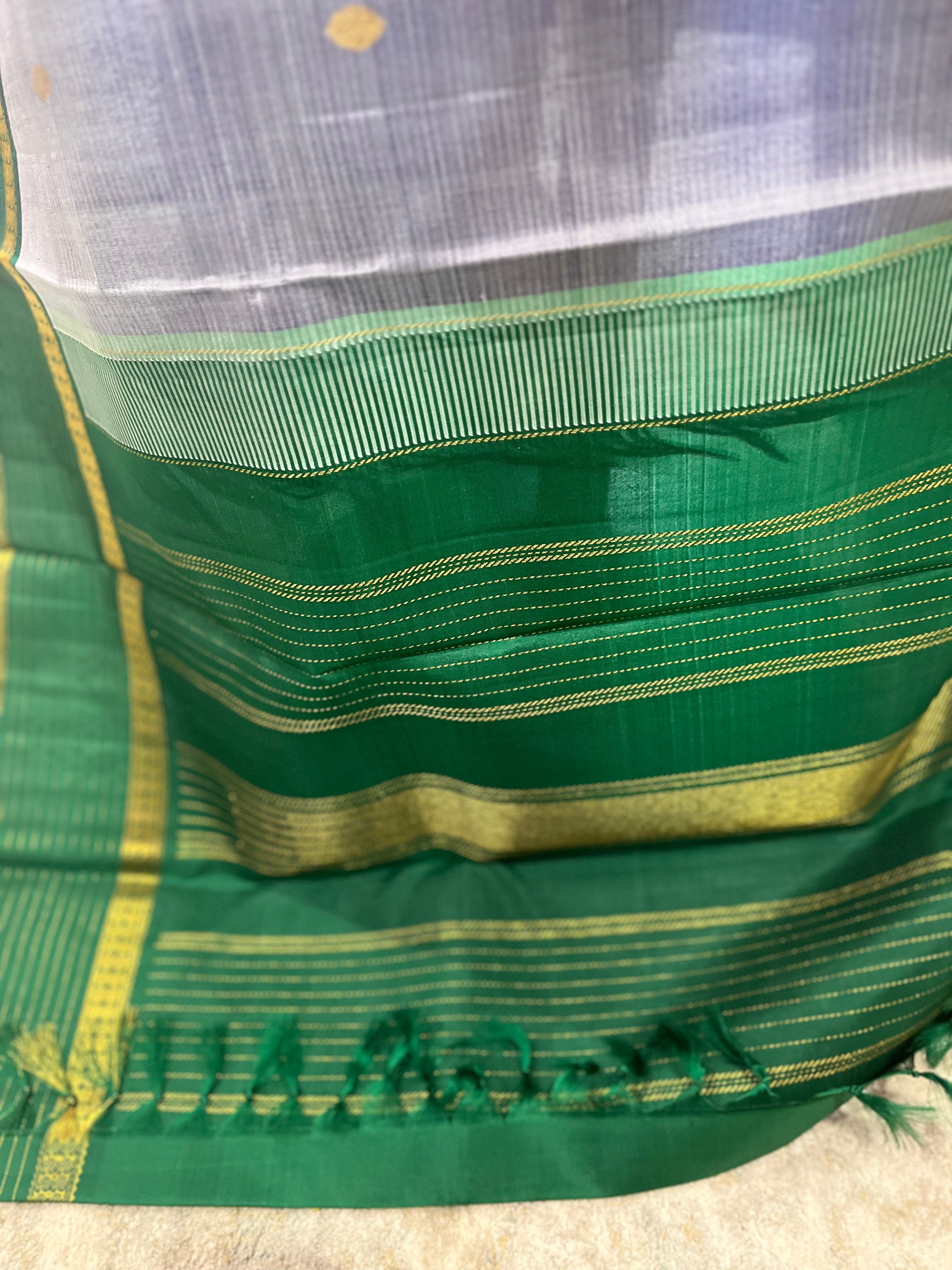 Mahathi - Kanjeevaram Pure Silk Saree Handwoven Korvai Weave