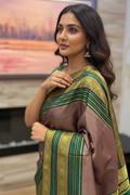 Chandrika – Handwoven Honey and Bottle Green Kanjeevaram Saree