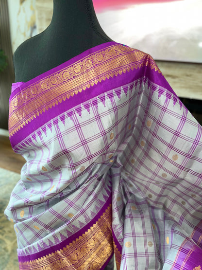 Varnitha (ವರ್ಣಿತಾ) – Ash Grey and Magenta Pink Gadwal Pure Silk Saree
