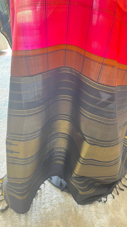 Vaishnavi (ವೈಷ್ಣವಿ) – Dark Pink & Orange Dual-Tone Kanjeevaram Pure Silk Saree